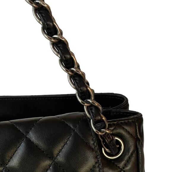 Chanel Lambskin Quilted Front Flap Tote Handbag Black All Inclusive - Picture 5 of 15